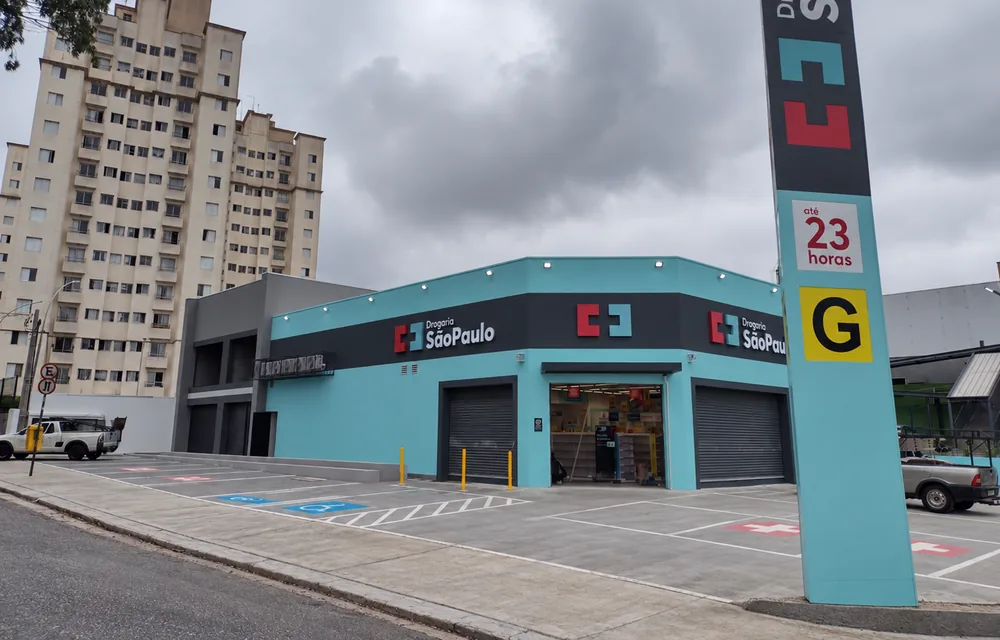 Loja Drogaria São Paulo entregue pela Zgrada, em operação